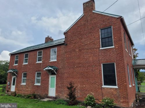 69 Springfield Pike, Springfield WV  26763 exterior
