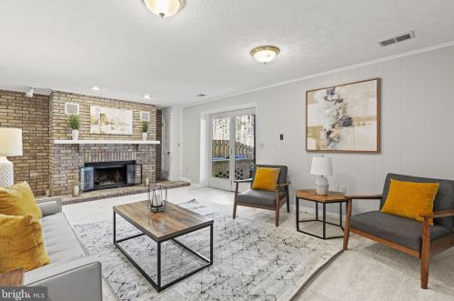 5977 Clerkenwell Ct, Springfield, VA 22015-3261