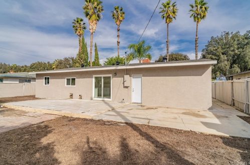 4082 Overland St, Riverside CA  92503-4071 exterior