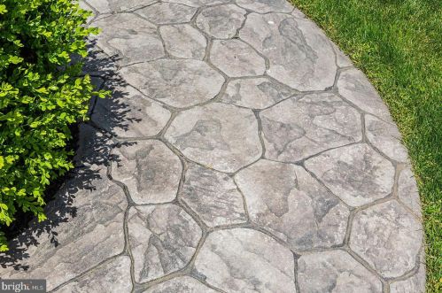 2355 View Rd, Lancaster PA  17602-1844 exterior