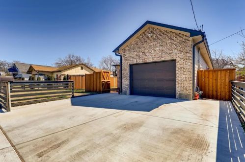 4000 Hamilton Ave, Dallas, TX 75210-1820