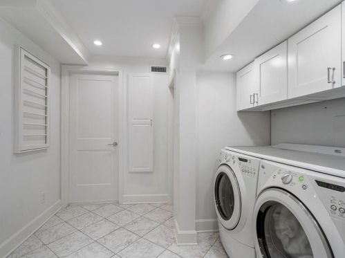1880 Greystone Rd, Atlanta GA  30318-2621 exterior