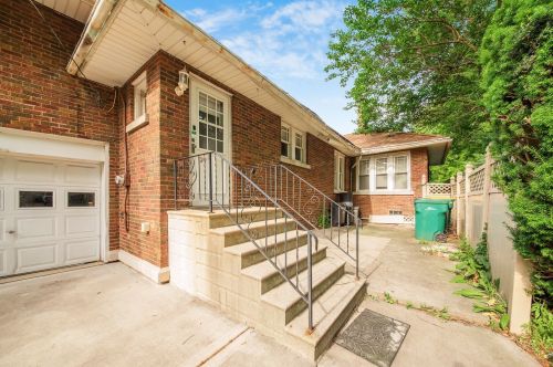 501 Catherine St, Joliet, IL 60435-5801