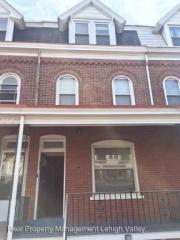 1348 Liberty St, Allentown PA  18102-2671 exterior