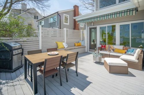 13 Seabreeze Pl, Norwalk CT  06854-4711 exterior