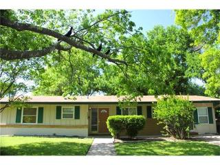 2605 Albata Ave, Austin, TX 78757-2104