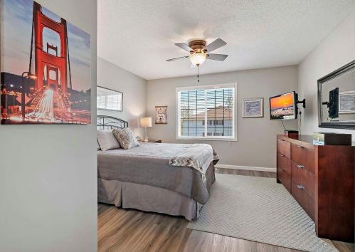 4924 Grenwich Ave, Saint Paul MN  55128-2059 exterior