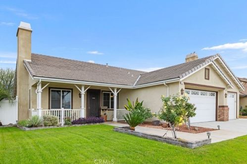 1677 Hayloft Pl, San Jacinto, CA 92582-2224
