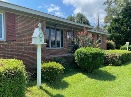719 Mountain View Dr, Thomaston, GA 30286-1353
