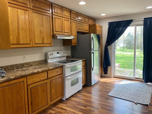 21433 Elmwood Ave, Lorenzo, IL 60481-9613
