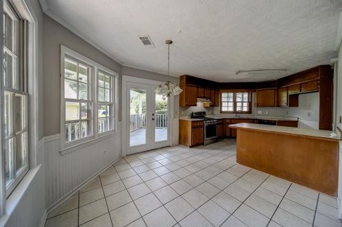 2205 Bear Mountain Dr, Conyers GA  30013-5724 exterior