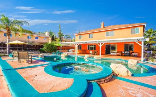 11440 Arizona Ave, Riverside CA  92503-8811 exterior