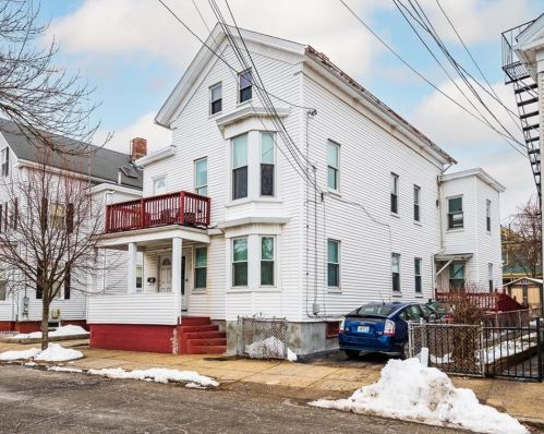15 Vernon St, Providence, RI 02903-3027