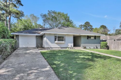 506 Hilliard St, Conroe TX  77301-1839 exterior