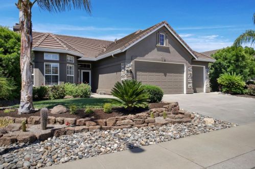 2941 Hazelwood Way, Lodi, CA 95242-2060