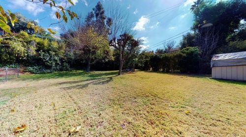 132 Broadbent Dr, Riverside CA  92507-4809 exterior