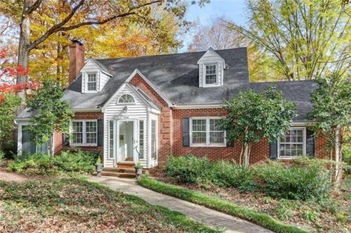 114 Brentwood Rd, Greensboro, NC 27403-1003