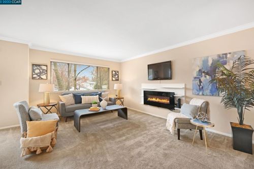 417 Holiday Hills Dr, Pacheco, CA 94553-4217