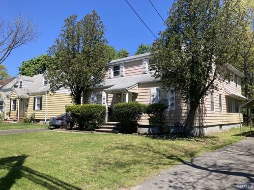 869 Lafayette Ave Ext, Paterson, NJ 07506-2248