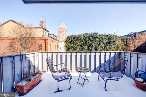 423 16 St, Philadelphia PA  19146-1657 exterior