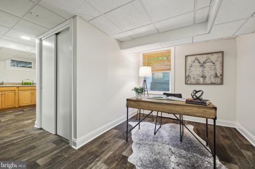 30 Robert Rd, Princeton NJ  08540-5333 exterior