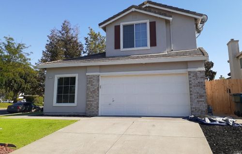 913 Sapphire Cir, Vacaville, CA 95687-7851