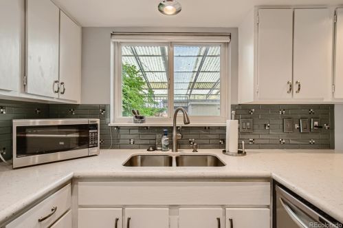 9061 Nassau Ave, Denver CO  80237-1916 exterior
