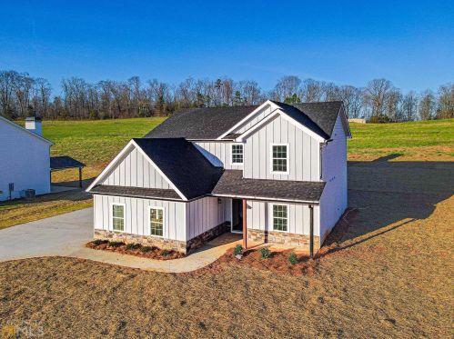 569 Asbury Mill Rd, Cleveland, GA 30528-4329