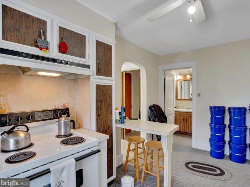 1407 Mount Hope Ave, Primrose PA 17901-1420 exterior