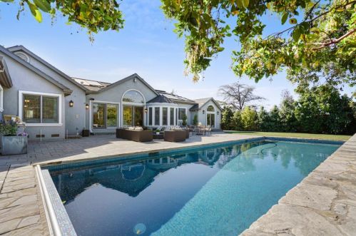 307 Verano Dr, Los Altos CA 94022-2345 exterior