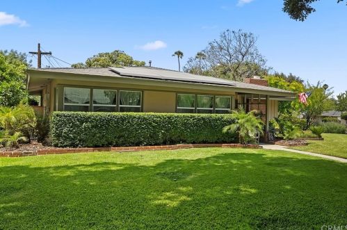 3391 Mono Dr, Riverside CA  92506-2151 exterior