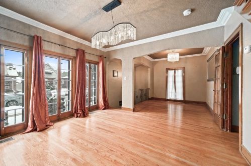 2019 19th Ave, Broadview, IL 60155-2941