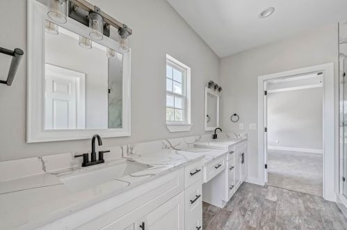 206 Cattle Drive Trl, Angleton TX 77515-9085 exterior