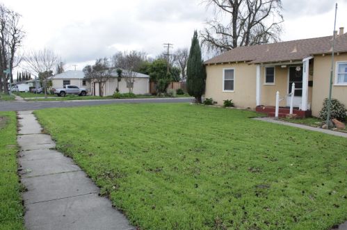 1305 Bowen Ave, Modesto, CA 95350-2806