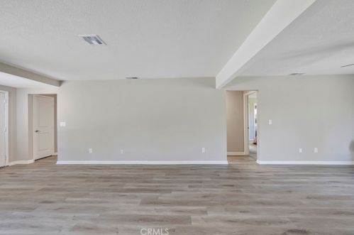 6969 Hillside Ave, Riverside CA  92504-2071 exterior