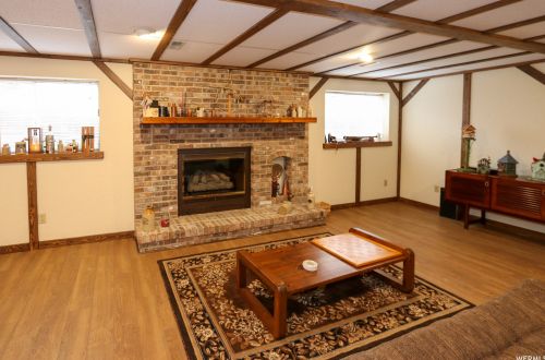 11925 Brookglen Dr, Sandy UT 84092-7149 exterior