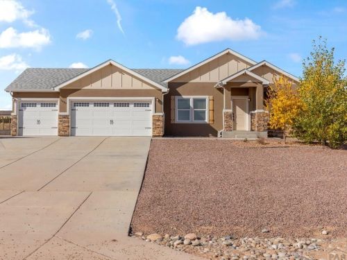 1433 Dailey Dr, Pueblo CO  81007-1239 exterior