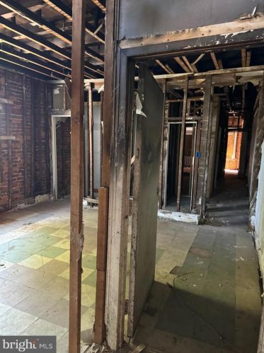 2239 63rd St, Philadelphia PA 19142-2325 exterior