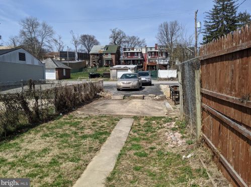 1147 King St, York PA 17403-1841 exterior