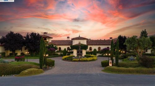 611 Vineyard Ave, Livermore, CA 94550-6365