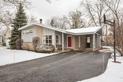 1354 Bayberry Ln, Bannockburn IL  60015-4002 exterior