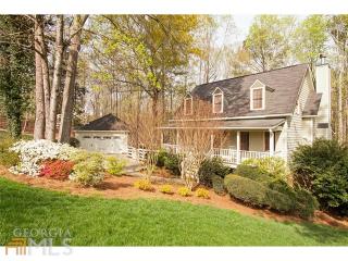 3118 Heritage Crossing Dr, Buford, GA 30519-1932