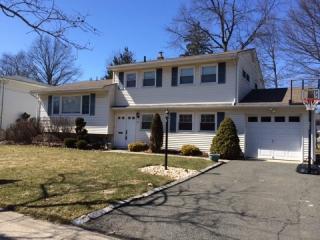 10 Dogwood Ter, Springfield, NJ 07081-2404