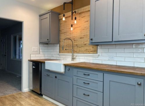 4055 Grant St, Englewood, CO 80113-4705