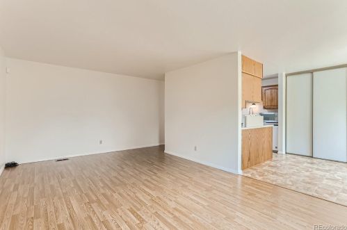 2566 Quintero Way, Aurora CO  80013-1558 exterior