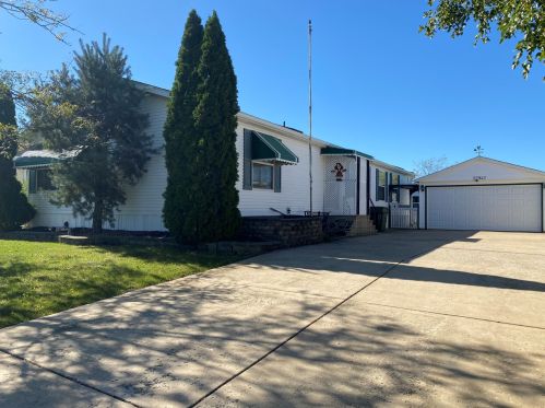 22942 Balmoral Dr, Frankfort, IL 60423-7932