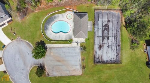 112 Camilla Dr, Carrollton GA  30116-1835 exterior