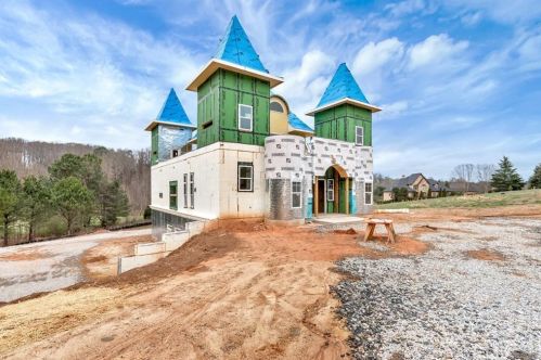 1197 Dee Kennedy Rd, Auburn, GA 30011-2603