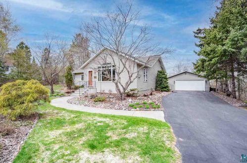 545 Rose St, Duluth, MN 55803-2145