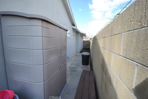 210 Agate St, Anaheim CA  92804-2504 exterior